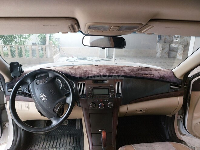 Hyundai Sonata-3