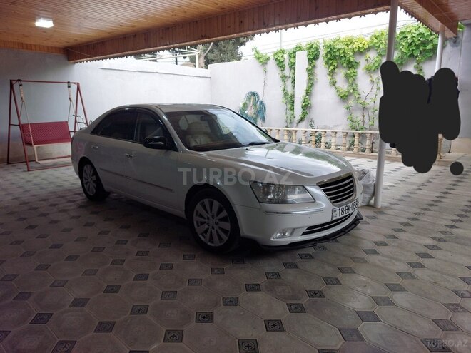 Hyundai Sonata-11