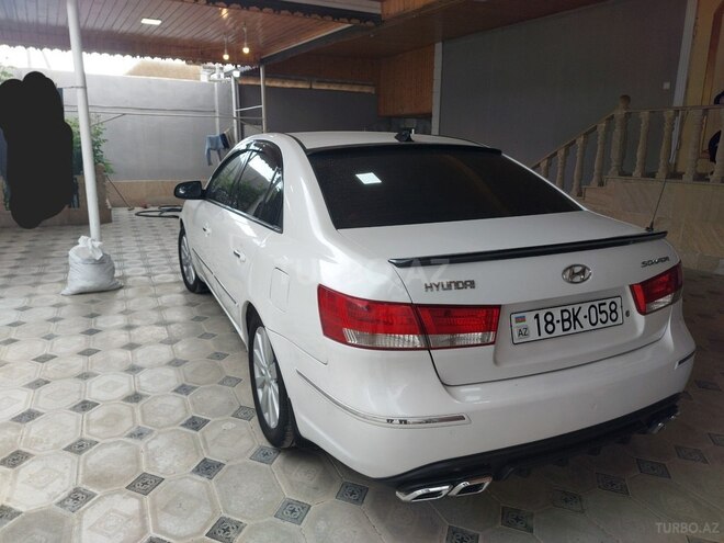Hyundai Sonata-14