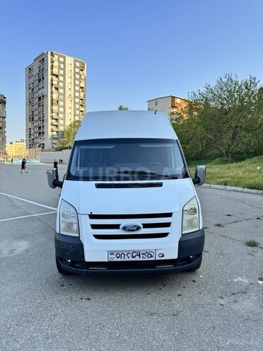 Ford Transit-1
