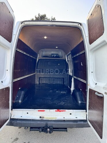 Ford Transit-5