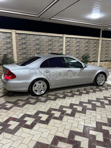Mercedes E 240-3