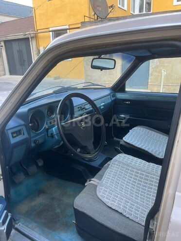 GAZ 24 "Volga"-8
