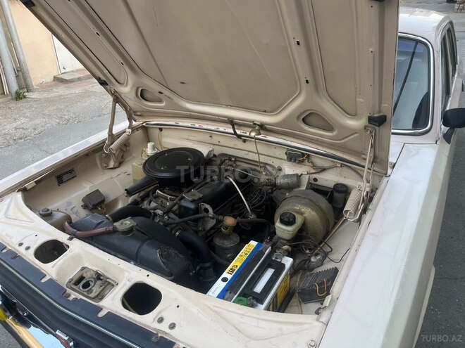 GAZ 24 "Volga"-14