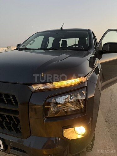 Mitsubishi L200-8