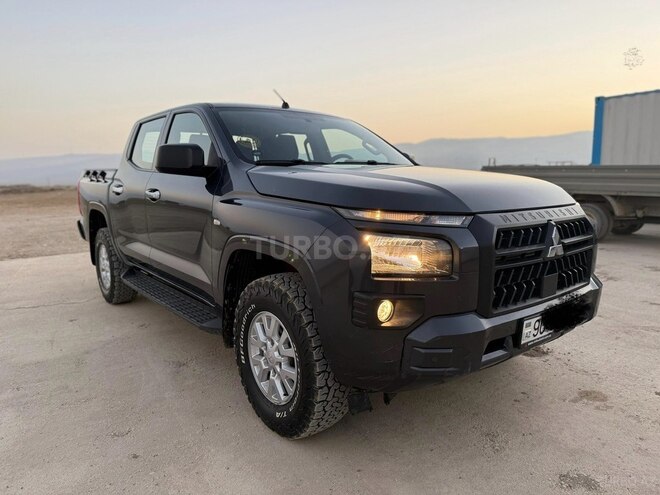 Mitsubishi L200-7