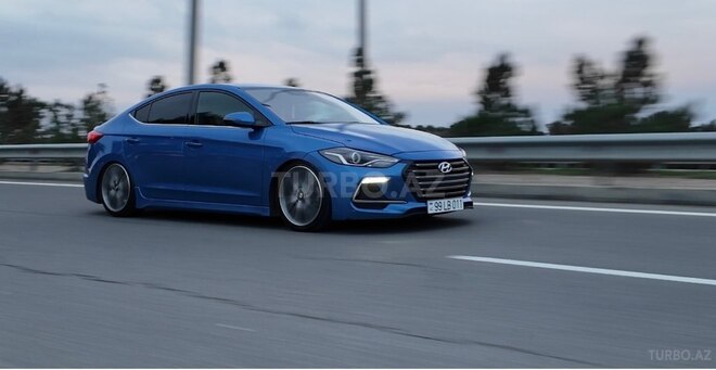 Hyundai Elantra-2