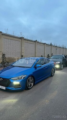 Hyundai Elantra-5