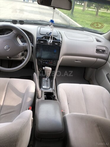 Nissan Maxima-8