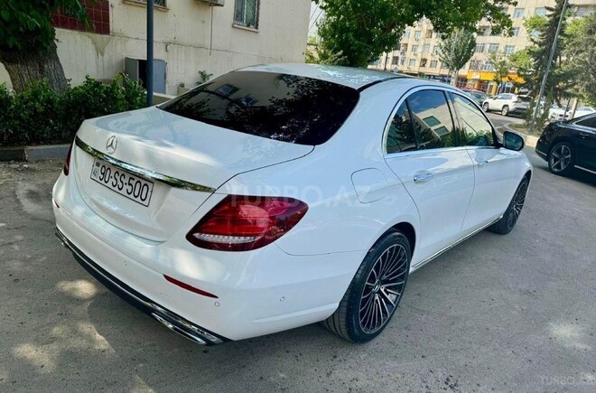 Mercedes E 220 d-10