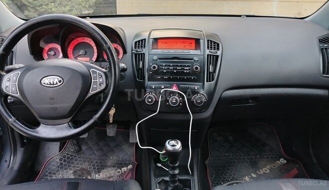 Kia Ceed SW-3