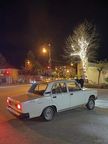 LADA (VAZ) 2107-4