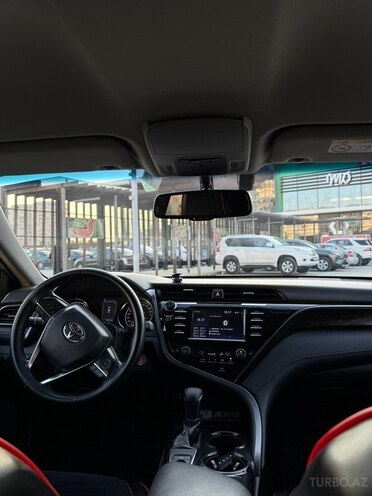 Toyota Camry-10