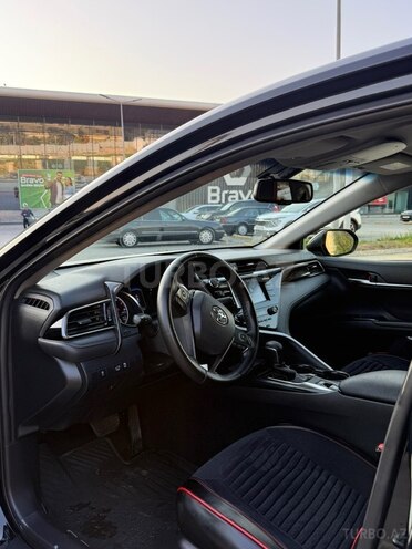 Toyota Camry-7