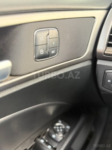 Ford Fusion (North America)-14