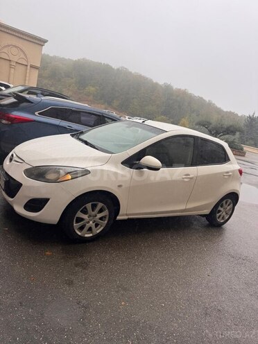Mazda 2-2