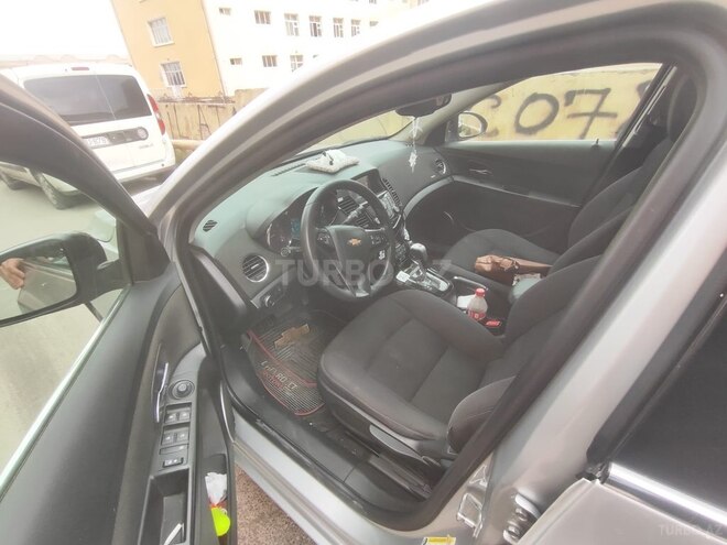 Chevrolet Cruze-5