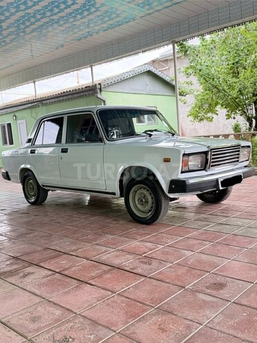 LADA (VAZ) 2107-2