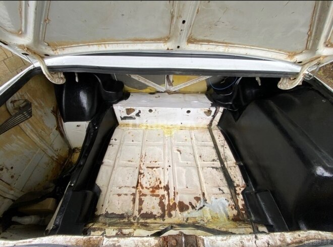 LADA (VAZ) 2107-20
