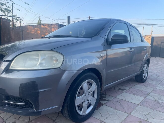 Chevrolet Aveo-6