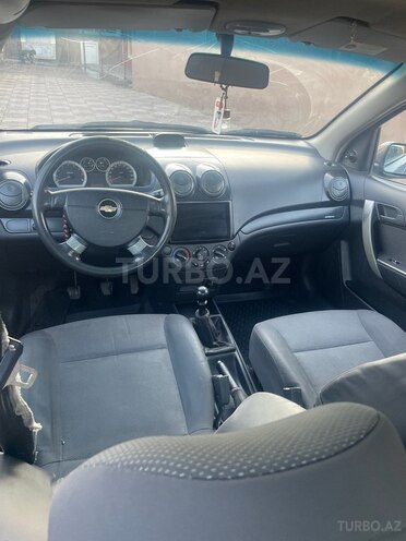 Chevrolet Aveo-4