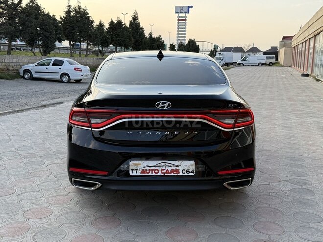 Hyundai Grandeur-2