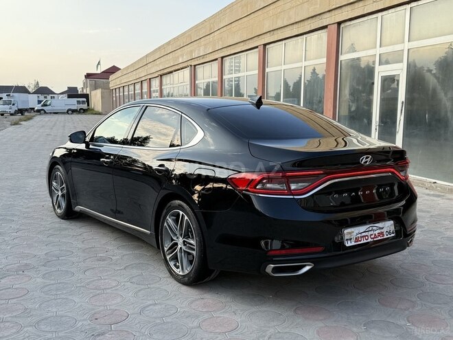 Hyundai Grandeur-8