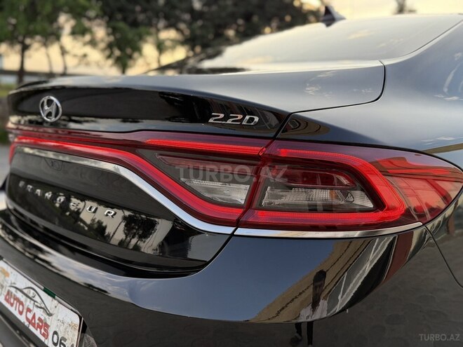 Hyundai Grandeur-22