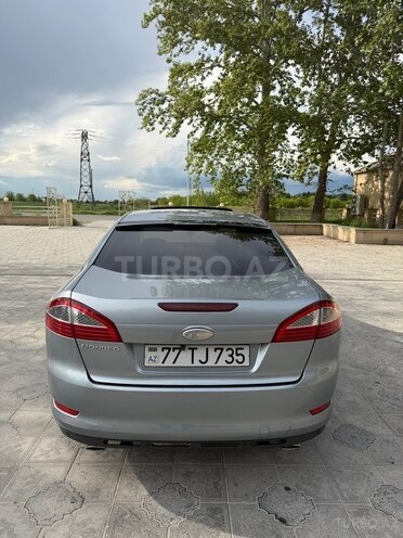Ford Mondeo-2