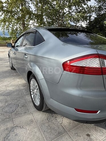 Ford Mondeo-12