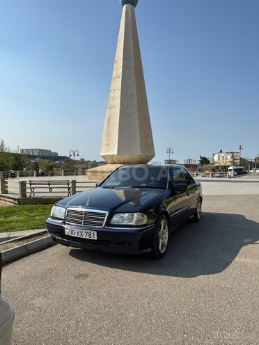 Mercedes C 240-1