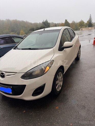 Mazda 2-10