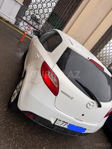 Mazda 2-12