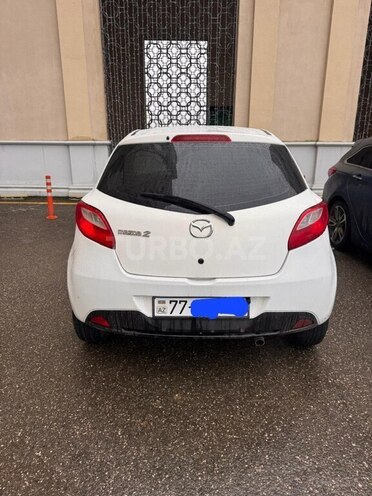 Mazda 2-13