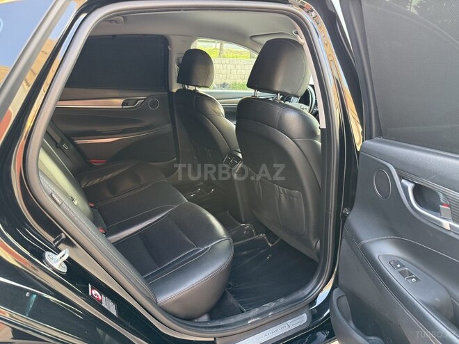 Hyundai Grandeur-17