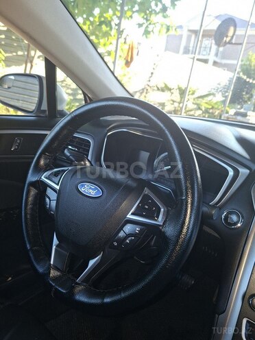 Ford Fusion (North America)-17