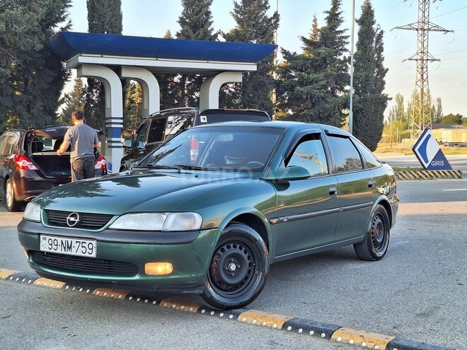 Opel Vectra-11