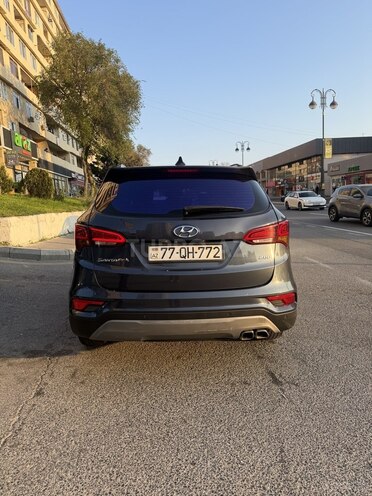 Hyundai Santa Fe-4