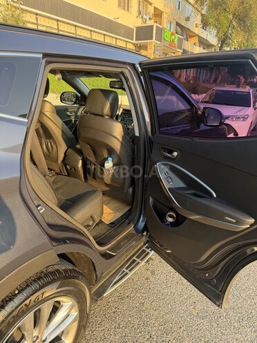 Hyundai Santa Fe-10