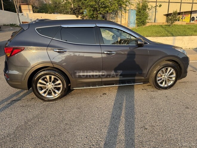 Hyundai Santa Fe-14