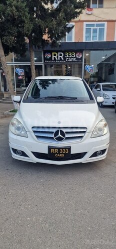 Mercedes B 200 2010, 214,000 km - 2.0 л - Sumqayıt