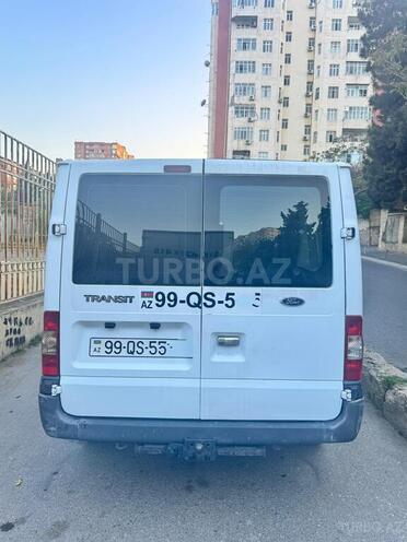 Ford Transit-2