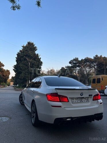 BMW 528-2