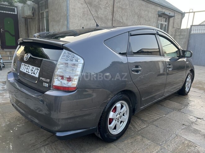 Toyota Prius-16