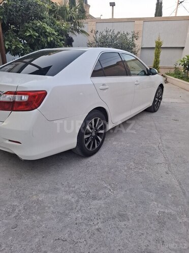 Toyota Camry-3