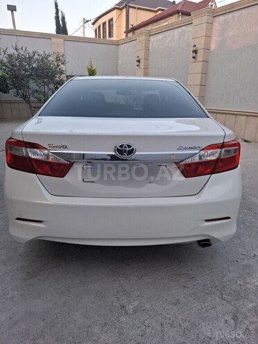 Toyota Camry-4