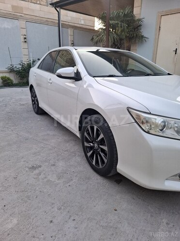 Toyota Camry-6