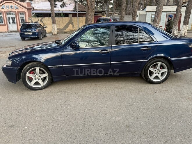 Mercedes C 200-4