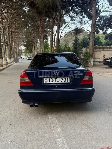 Mercedes C 200-8