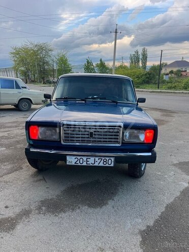 LADA (VAZ) 2107-1